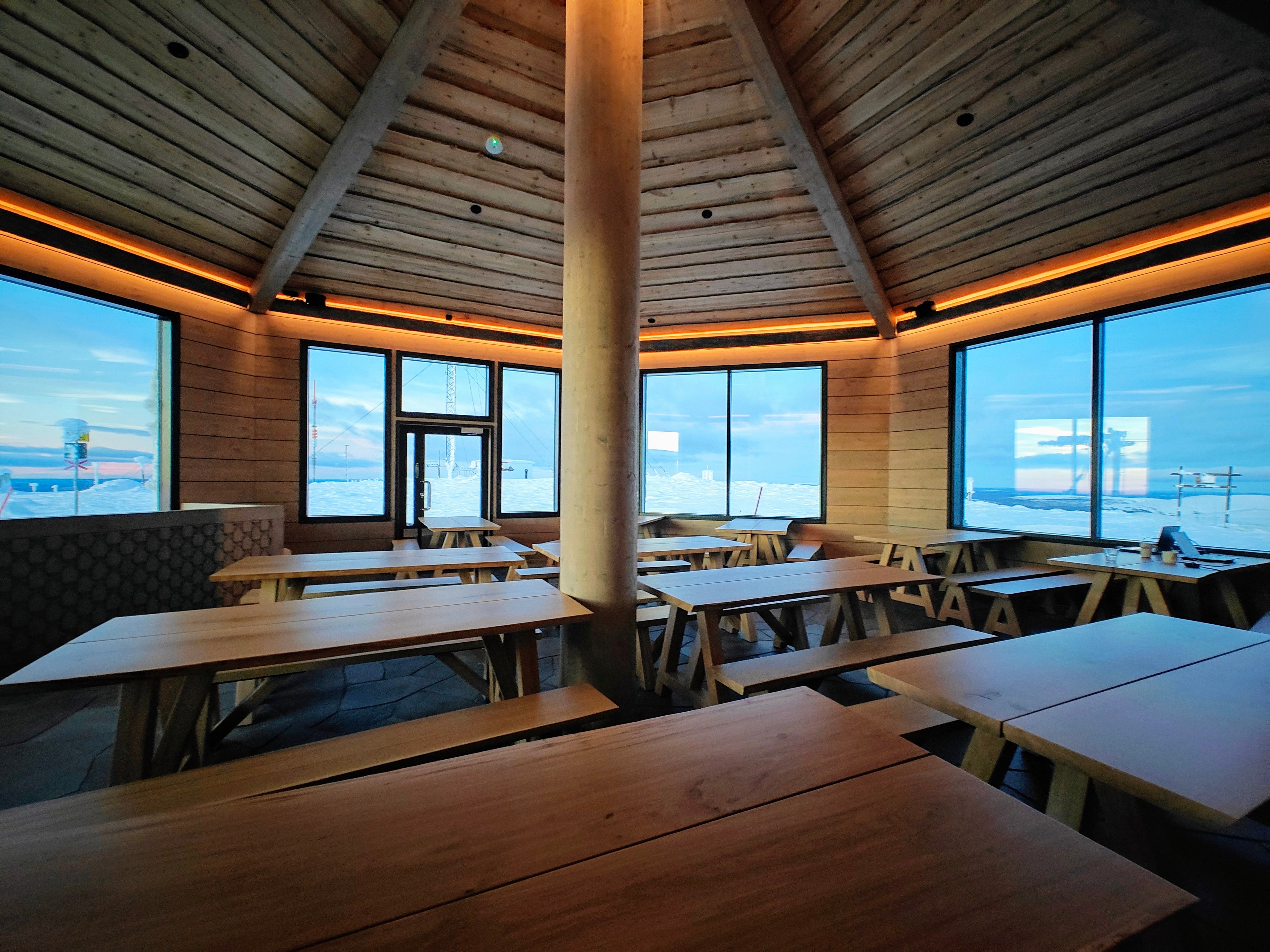 restaurant yllaskammi at the fell top